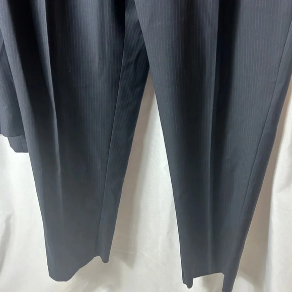 Michael Michael Kors 100% Wool Size 48 X 42W Men’s Suit Black Navy Stripped NWT - Picture 13 of 16
